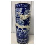 dragon motif porcelain umbrella stand