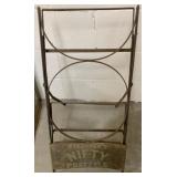 Stauffers Nif-ty Pretzel can holder