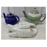 3 Hall teapots
