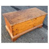 Dovetailed Blanket chest with till and drawers