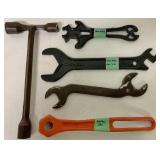 5 Wrenches,Papac,Thomas,Demster,P&O