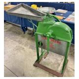 JD cornsheller Restored