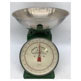 Contemporary JD Scales w/ box