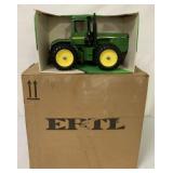 Case of 4 Ertl 1/16 John Deere 8650 Tractors