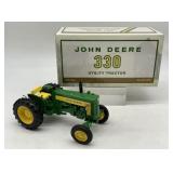 1/16 JD 330 Utility Tractor w/box