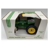 1/16 JD 2520 Tractor
