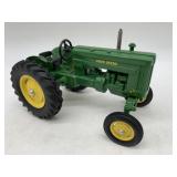 1/16 JD 40 Tractor