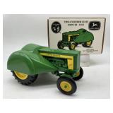1/16 JD 620 Orchard Tractor w/box