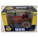 Ertl 1/16 International Harvester 966 Tractor