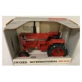 Ertl 1/16 International 966 Tractor