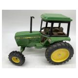 1/16 JD 2550 w/ front wheel assist and cab