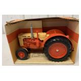 1/16 Ertl Case 600 Tractor in box