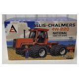 1/64 Ertl Allis Chalmers 4W-220 tractor in box