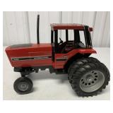 1/16 Ertl International 5288 Tractor