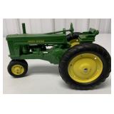 1/16 John Deere 60 Tractor, repainted