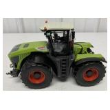 1/32 Wiking Claas 4500 Xerion Tractor