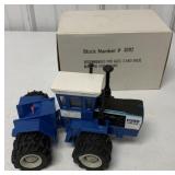 1/32 Ertl Ford FW-60 plastic Tractor