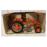 1/16 1948 Allis-Chalmers "G" w/custom plow