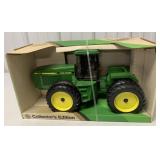 1/16 John Deere 8760 4WD Tractor in box
