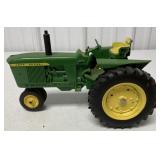 1/16 John Deere 3010 Tractor