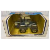 1/32 Ertl Ford 4-Wheel Drive Tractor
