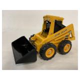 1/16 Ertl John Deere Skid Steer/Loader