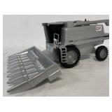 1/16 Case IH 2388 Combine w/ Corn Head