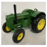 1/16 Ertl John Deere D Tractor