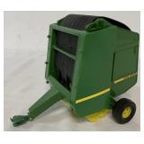 1/16 Ertl John Deere Hay Baler
