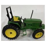 1/16 Ertl John Deere 6400 MFWD Tractor