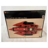 1/16 Ertl Farmall 560 w/2-MH Corn Picker in box