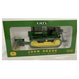 1/16 John Deere 2010 Crawler w/Blade in box