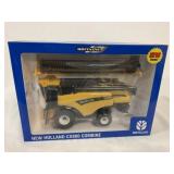 1/32 Britains New Holland CX880 Combine in box