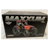 1/16 Ertl Case IH Maxxum MX135 Tractor in box