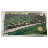 Athearn John Deere HO Scale Train set in box