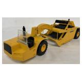 1/25 John Deere Pan Scraper