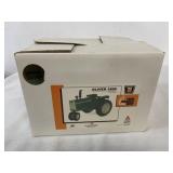 1/16 Oliver 1800 Diesel Tractor w/box