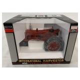 1/16 International Harvester 400 Farmall Tractor