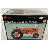 1/16 Ertl Allis-Chalmers WD-45 Tractor