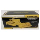 1/25 International TD-25 Crawler w/ Compactor