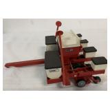 1/16 Case IH Cyclo Air 900Planter