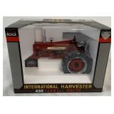 1/16 SpecCast IH 450 Farmall Tractor in box
