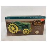 1/16 Ertl John Deere 1924 Model D Tractor in box
