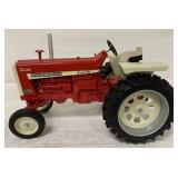 1/8 Farmall 1206 Diesel Turbo Tractor