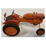 1/16 Allis-Chalmers B Tractor