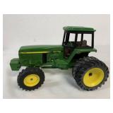 1/16 John Deere 4960 MFD Tractor