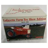 1/16 SpecCast IH Farmall 450 Tractor