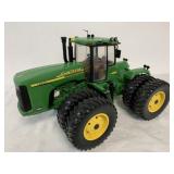 John Deere 9520 Radio Controlled Tractor