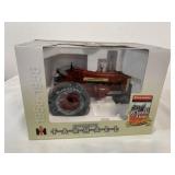 1/16 McCormick Farmall 450/ Electrall Tractor