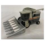 1/32 Scale Models NI New Idea 800C Combine
